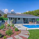 Luxury Detached With Large Garden And Private Pool In Goecek Inlice 빌라