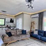 Luxury Detached With Large Garden And Private Pool In Goecek Inlice 빌라 *