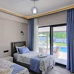 빌라 Luxury Detached With Large Garden And Private Pool In Goecek Inlice *