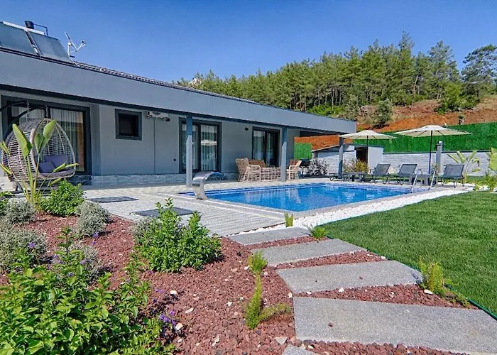 Luxury Detached With Large Garden And Private Pool In Goecek Inlice * 费特希耶
