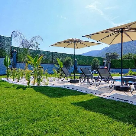Luxury Detached With Large Garden And Private Pool In Goecek Inlice Villa