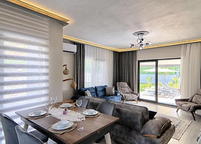 Luxury Detached With Large Garden And Private Pool In Goecek Inlice Villa Fethiye
