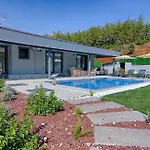 Luxury Detached With Large Garden And Private Pool In Goecek Inlice * Fethiye