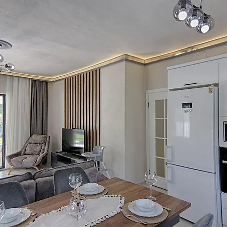 Вилла Luxury Detached With Large Garden And Private Pool In Goecek Inlice *