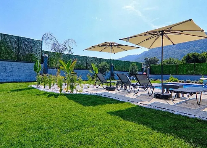 Luxury Detached With Large Garden And Private Pool In Goecek Inlice Вилла