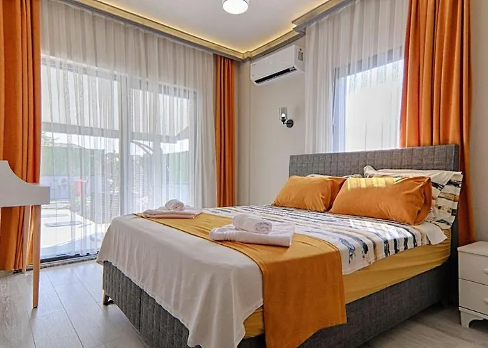 Вилла Luxury Detached With Large Garden And Private Pool In Goecek Inlice *